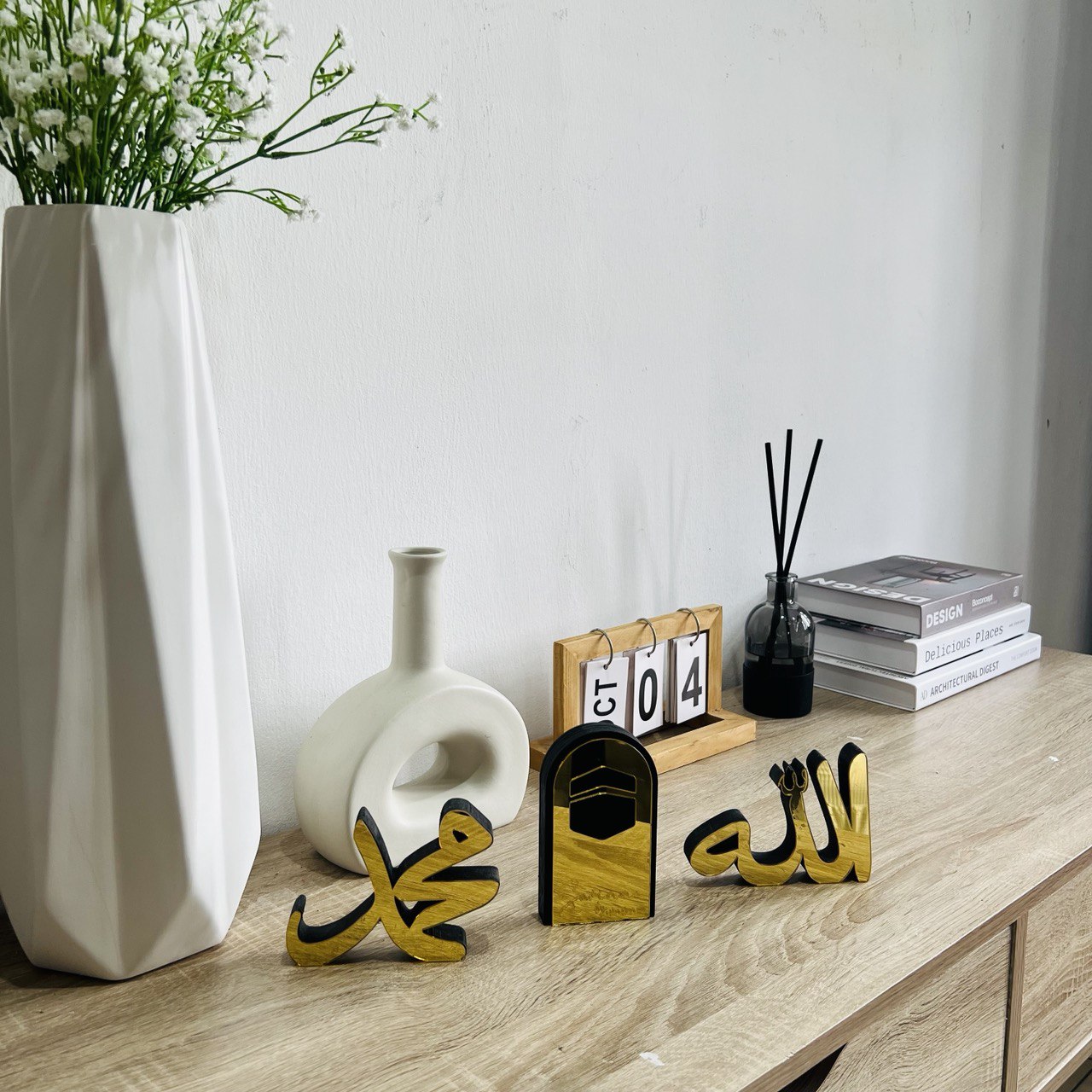 Standee Allah Muhammad