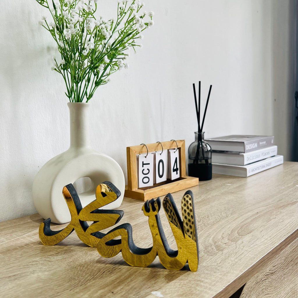 Standee Allah Muhammad